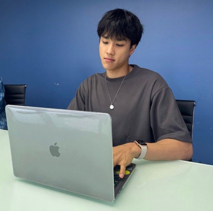 E escrevam o que eu vou dizer mesmo se o roteiro ou a  história for ruim Scarlet Heart vai ter hyper por causa do elenco.