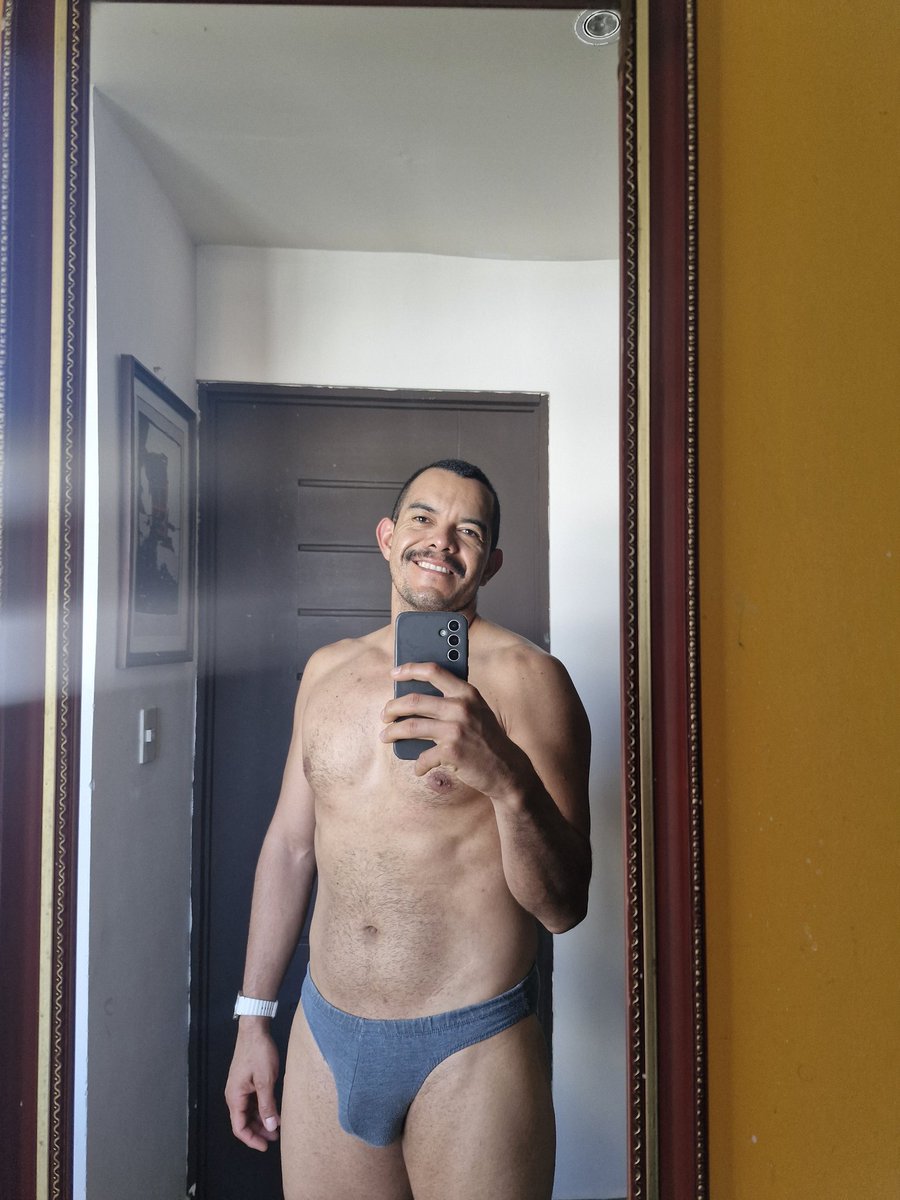 RojasPe6's tweet photo. @hotdudezz 😁 https://t.co/oC9XOhm2CP