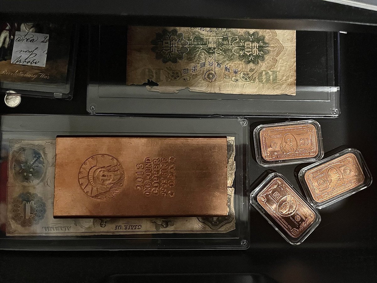 VintageCards2's tweet image. I want someone smarter than me to explain how to buy copper without spending 4X-8x spot price. Someone out there know 😂 #silver #stacking #preciousmetals #copper