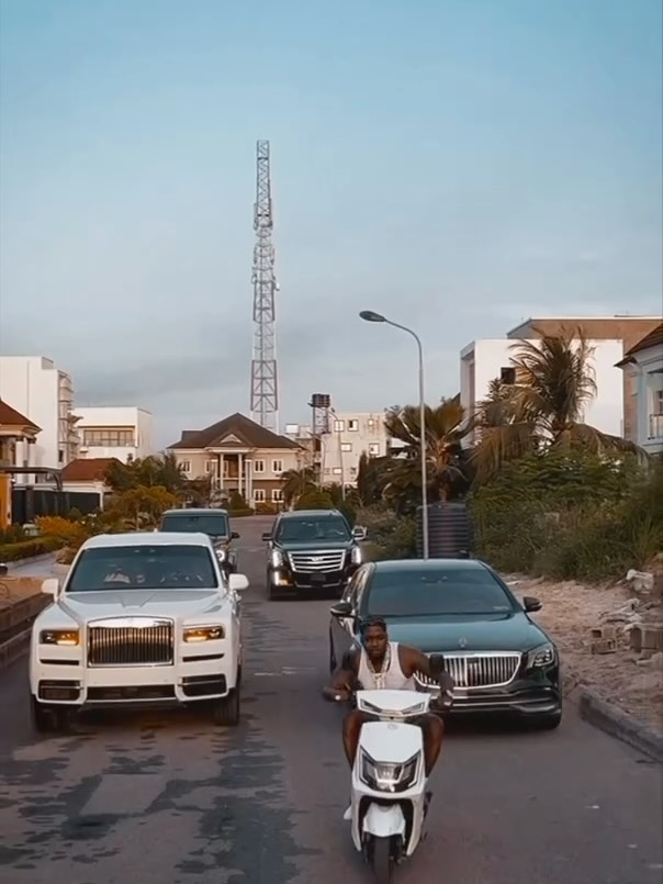 ChetaDGreat's tweet photo. 🚨 New Music Alert! 🎶
Skiibii just dropped his brand-new single titled “Masterpiece” — and the title says it all 🤩🔥
#Merlin #Cashout #Laycon #เขมจิราต้องรอดseries https://t.co/yuBb7UOnIJ