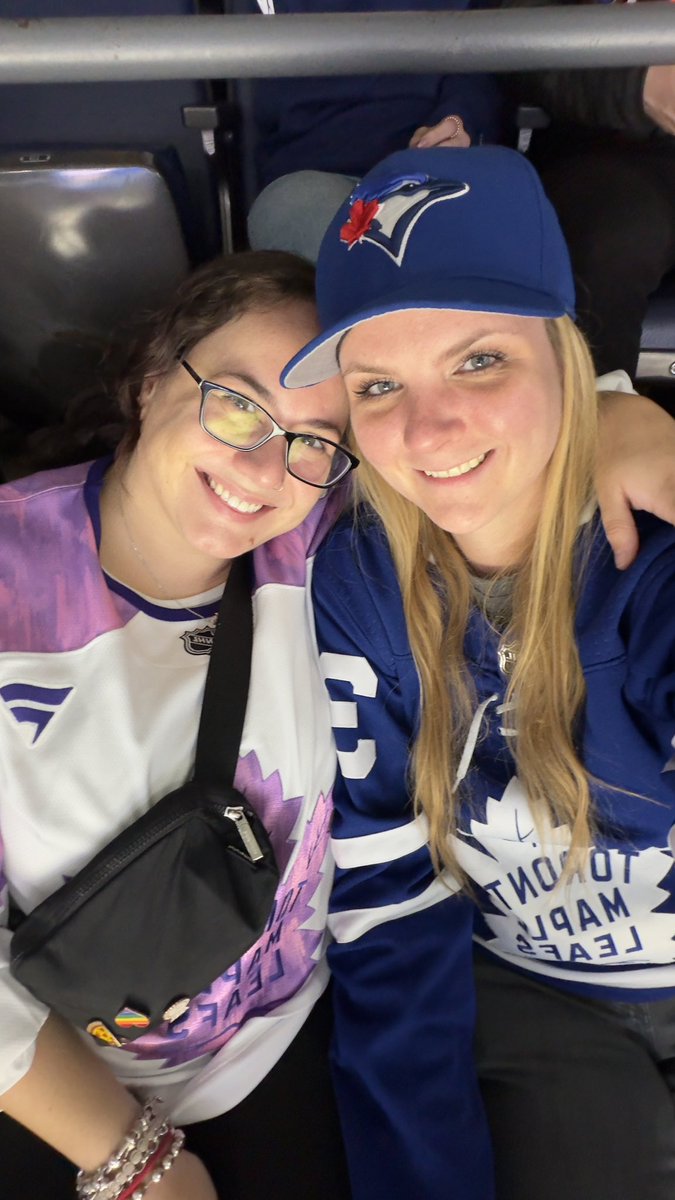 FanalystSteph's tweet image. We hereeeeee! GO LEAFS GO!! #leafsforever