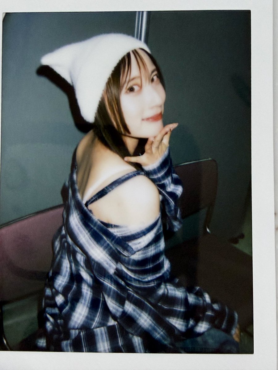 kzhro777's tweet image. メジャーアイドルなのにファンの要求されるポーズだったり素敵なパフォーマンスで感動させてくれる。それに私の願いでもあるjuice=juiceさんとのコラボについても語ってくれたり。本当にずーと大好きな推しメン(ここでは大上陽奈子)です。
juiceポーズを添えて
#passcode #大上陽奈子