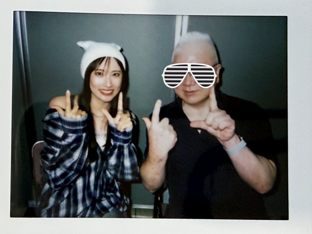 kzhro777's tweet image. メジャーアイドルなのにファンの要求されるポーズだったり素敵なパフォーマンスで感動させてくれる。それに私の願いでもあるjuice=juiceさんとのコラボについても語ってくれたり。本当にずーと大好きな推しメン(ここでは大上陽奈子)です。
juiceポーズを添えて
#passcode #大上陽奈子
