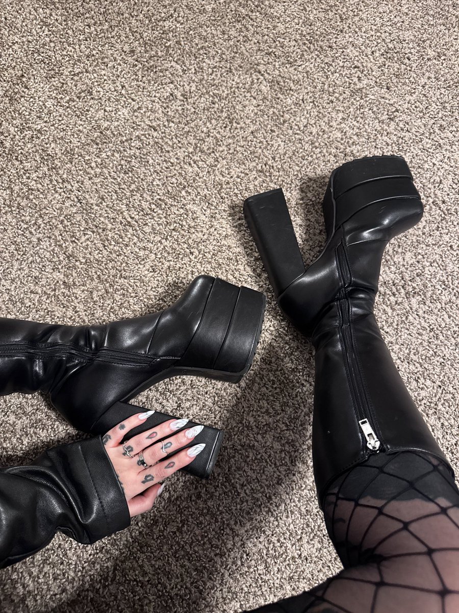 🖤