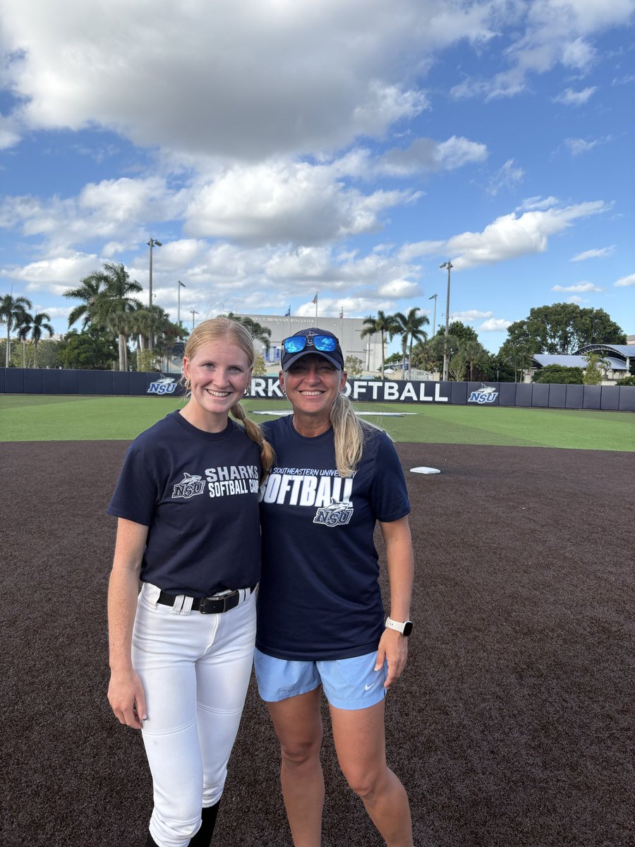 HaileyBates27's tweet photo. Thank you @NSU_Softball for an amazing camp today. All the drills were amazing, the staff and the all the girls. https://t.co/RzFFWYuQHm