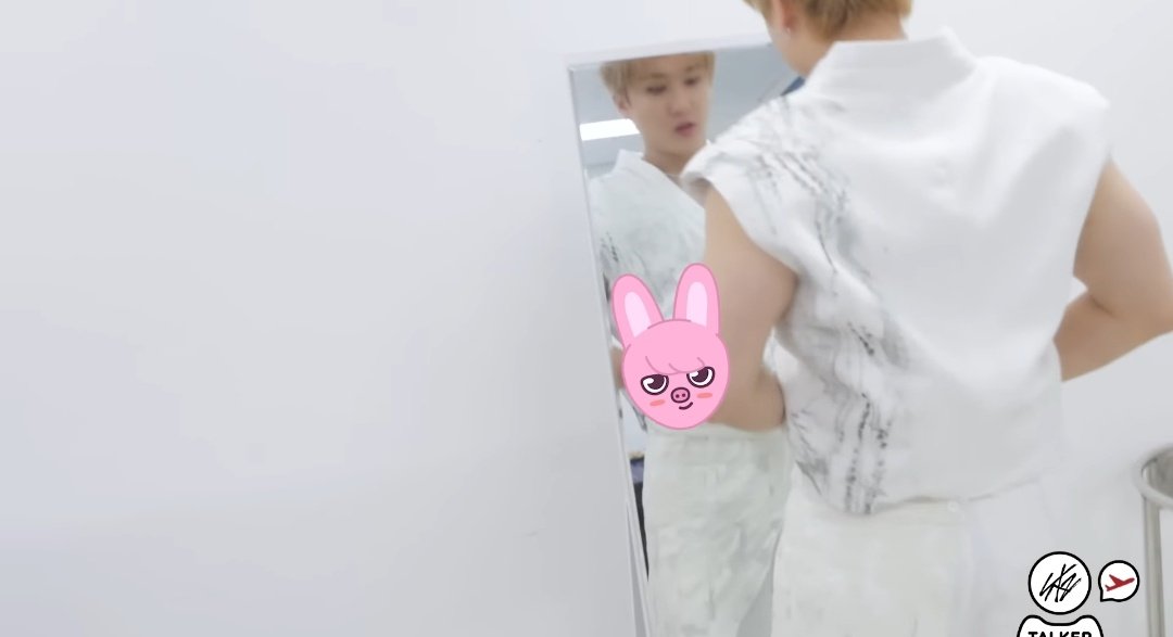 Ele deu todos os sinais...

#dominATE_celebrATE
#dominATE_Encore_In_Korea 
#StrayKids