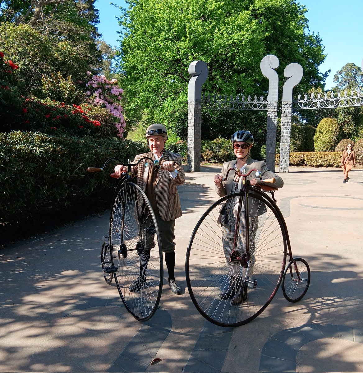 KiwiBiohacker's tweet image. I spent some of the morning at the #DunedinBotanicGardens.
It was perfect weather - people were even out with #pennyfarthing #bicycles!
#NewZealand