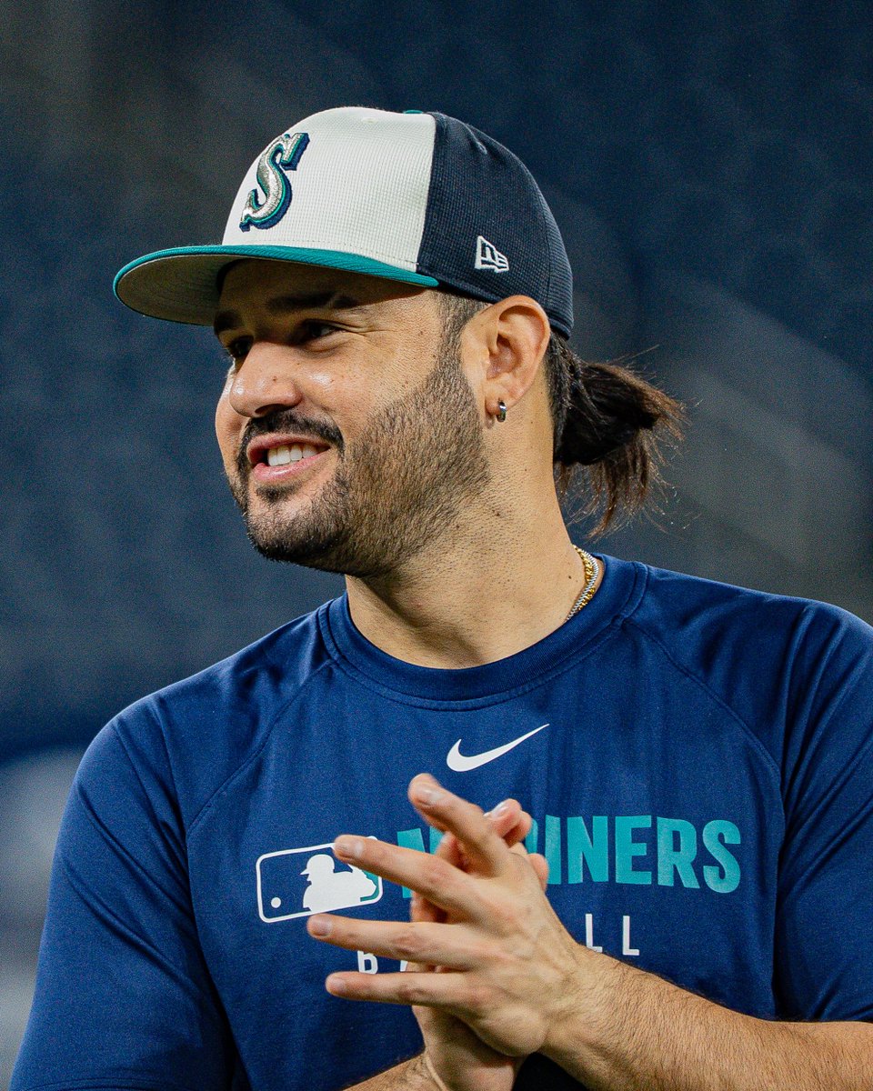 Mariners's tweet photo. The PostSEAson grind continues 😤 #SeizeTheMoment https://t.co/m28yXkRaif