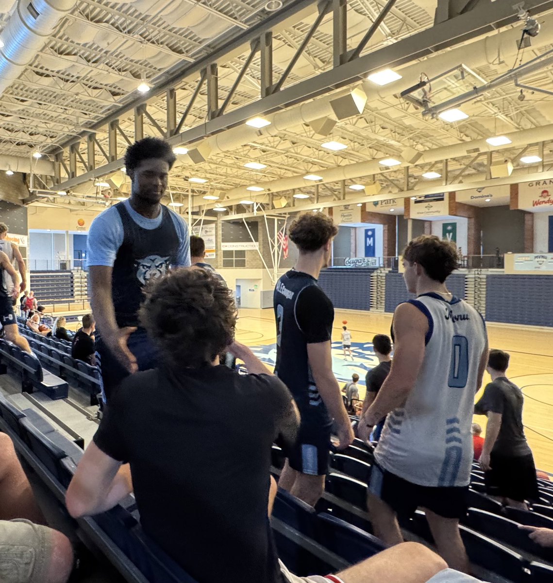 Had a great time at MVNU today! Thanks to assistant coach <a href="/Coach_Vipp/">Brett Vipperman</a> and head coach <a href="/JRonai/">Jared Ronai</a> for the invites! Thanks for giving me the chance to watch practice and sharing more info about how to play college basketball. Looking forward to my visit on the 27th! <a href="/RULECougar/">MVNU Basketball</a>