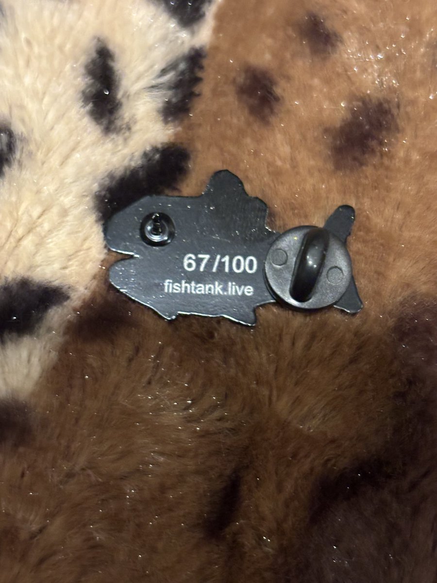 kingdoctor_'s tweet image. I FORGOT I OWN FISH NUMBERED 67