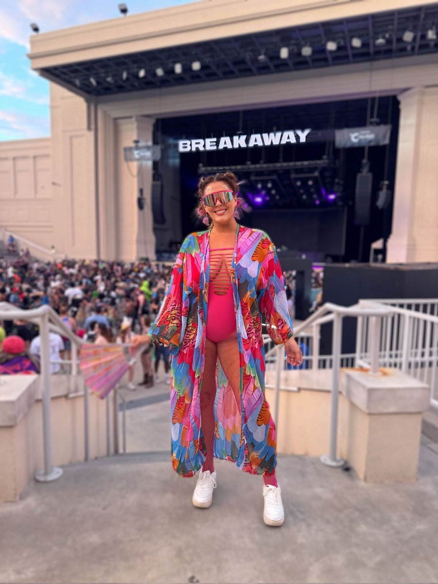 electric pleasures tweet media