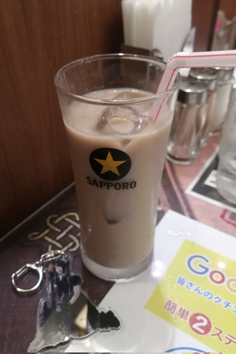 ラジオを観覧前に🍛
#太田カレー部
本格インド料理 「パナス」さん

横浜関内 。太田彩華さんが訪問したので部員として必須😂
ランチは17時まで！今回はキーマカレーとエビカレーを選択。久々のナンもGOOD👍️
彩華さんお薦めの"モモ"はランチメニューに見当たらなかったので次回はディナーで行こう😁