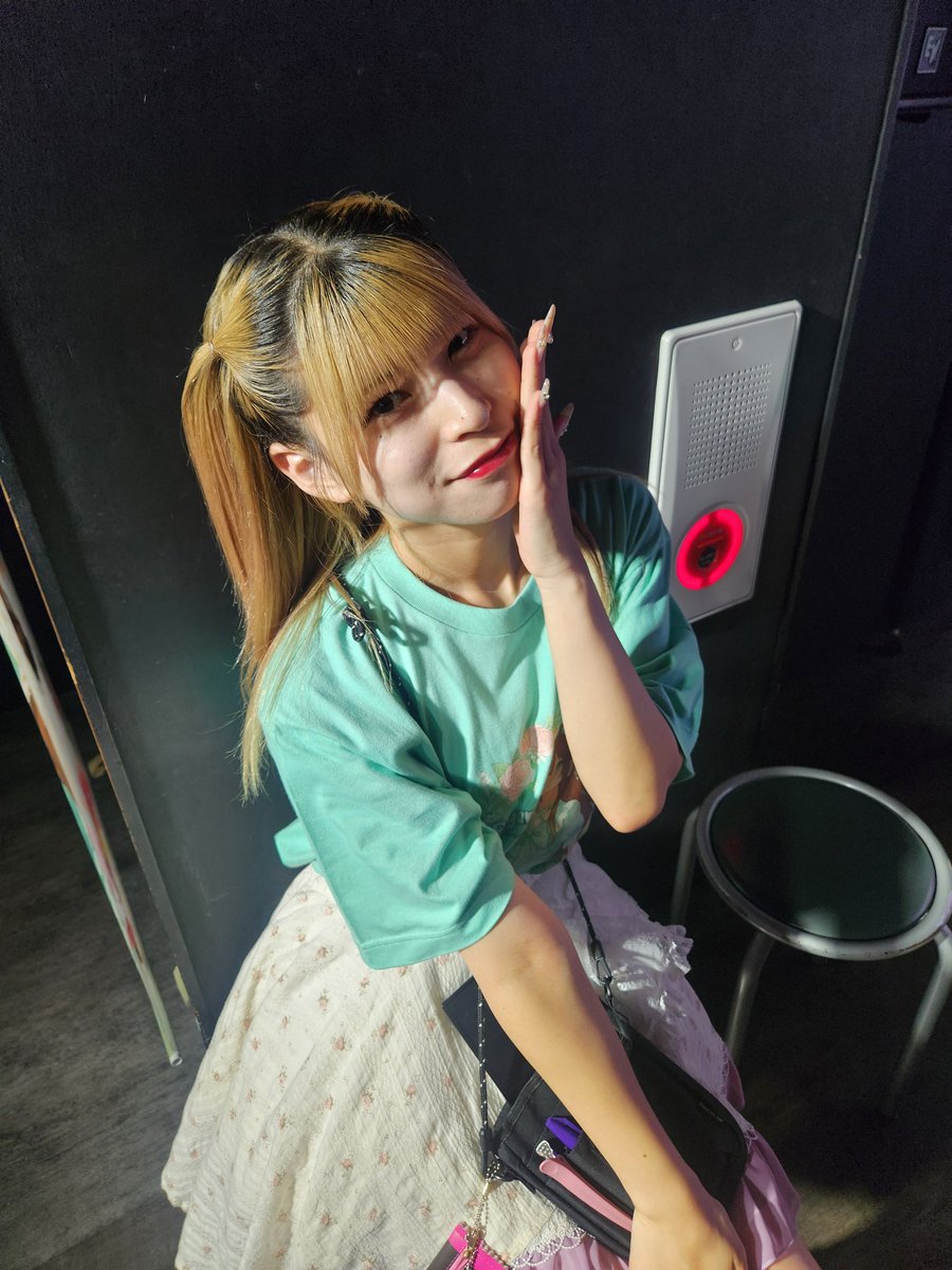 ゆいちゃん、おはよ！
今日も2回し頑張ってね！

髪色キレイになったね♪
髪も切った！？
昨日の髪型も可愛いかった💜💜💜

#月永ゆい
#おねフル
#お願いフルハウス