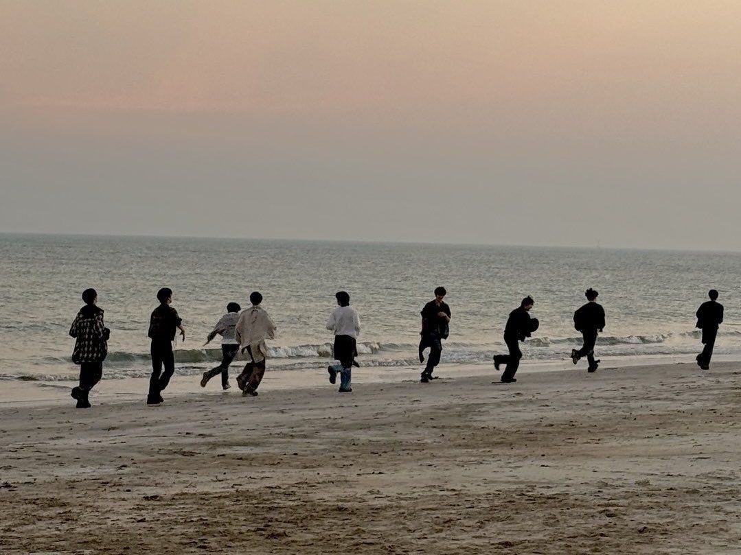 서로가 없는 내일은 없을 거야
(お互いがいない明日はないだろう)

ギュビンが言ってくれたこの言葉、みんなで写ってる写真も含めぜんぶ大切な宝物😭💕💕

rt＝1vote🗳️

#2025MAMAVOTE #ZEROBASEONE