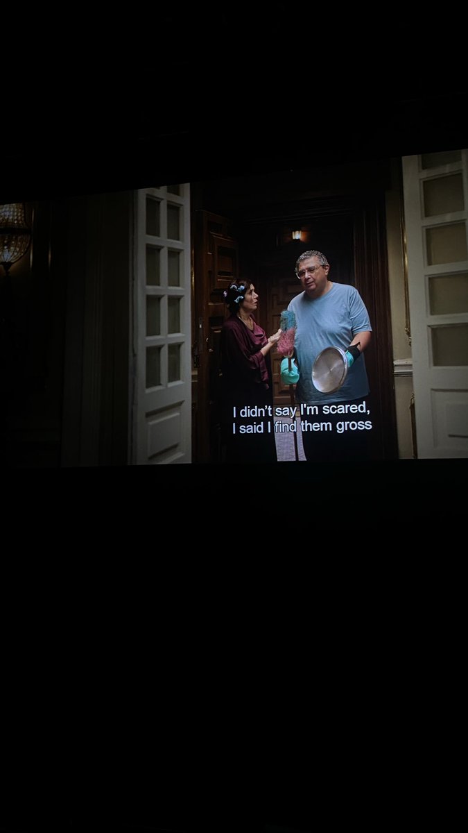 احيانا تحتاج تتفرج فلم بأعلى صوت