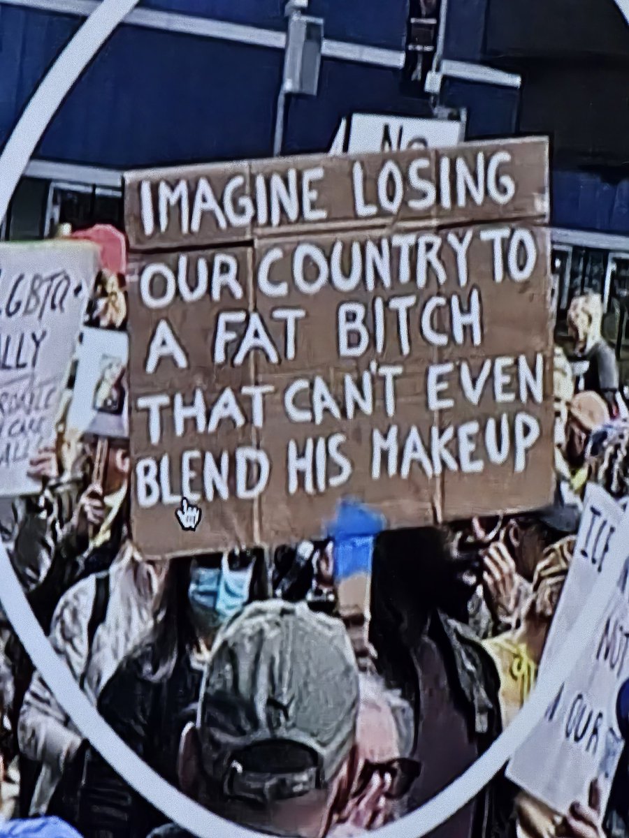 Slacker tweet media