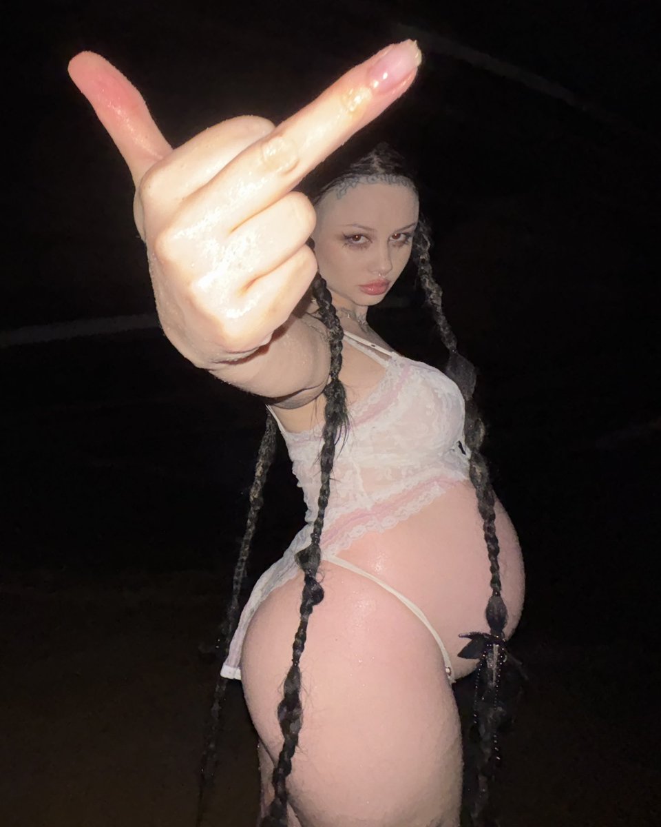 DRUNKEN GOD ARRIVES IN 5 DAYS
.. I would also like to take this opportunity to celebrate 32 weeks SOBER 𐔌՞. .՞𐦯