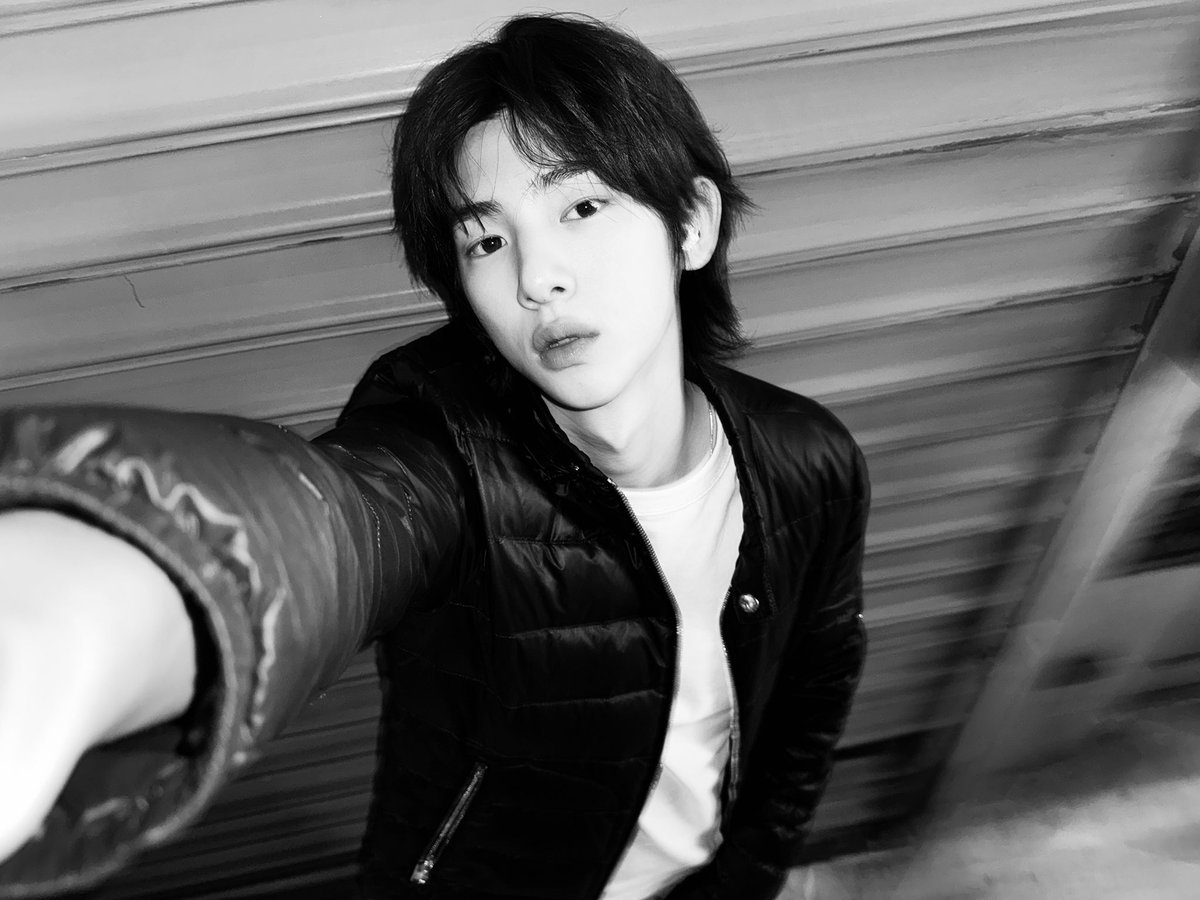 jugoyangi's tweet image. keren banget loh dd fotonya pake filter bnw makin gaul