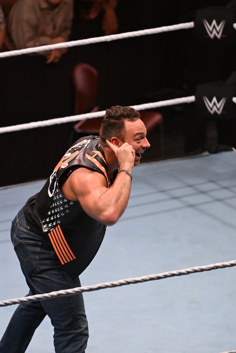 1118eri1126's tweet image. #WWESuperShowJapan 

LAナイト

YEAH