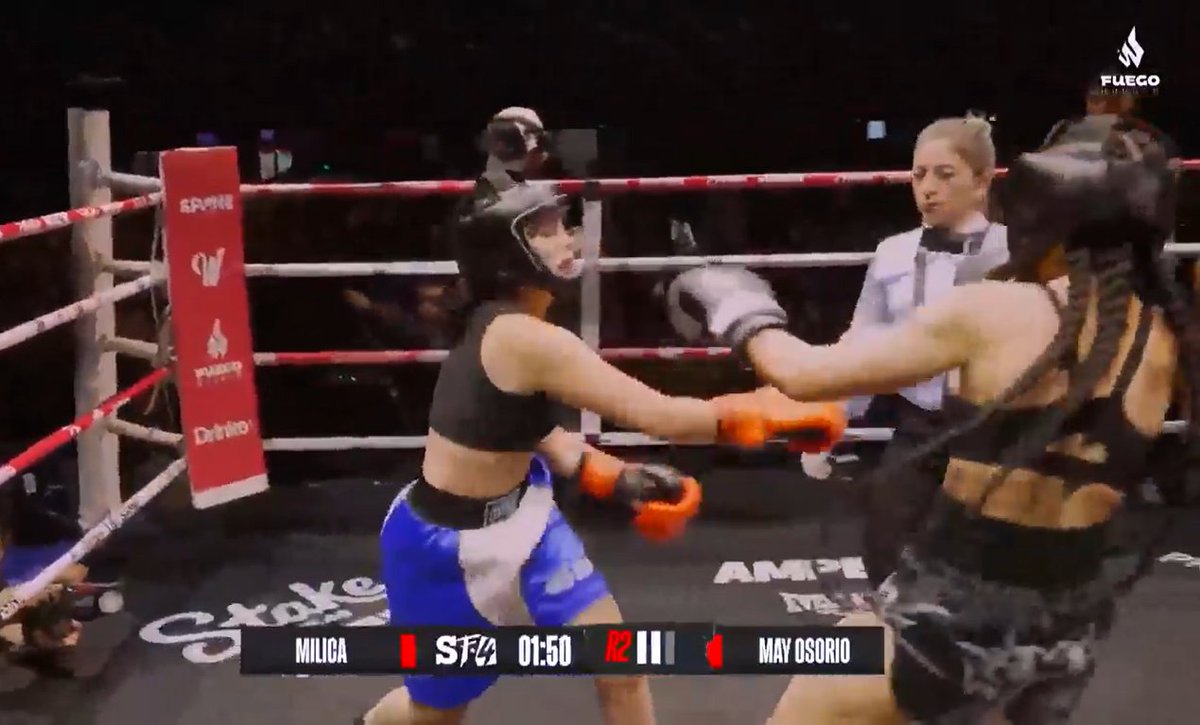 vanets219's tweet image. Estas reinas enseñándoles a los hombres que pasaron como dar una buena pelea. 
#StreamFighters4