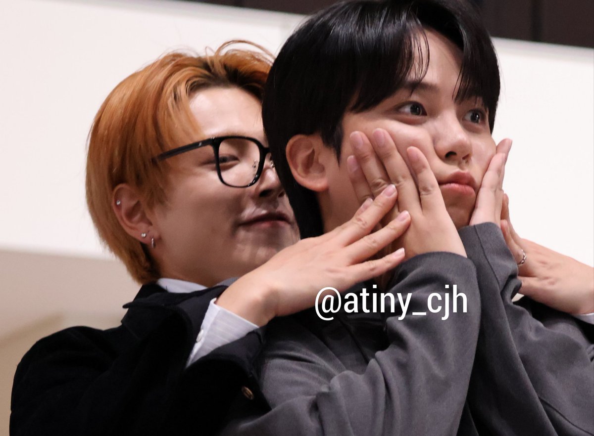 251018 団体サイン会 団サ 東京 
#종호 #JONGHO 
#홍중  #HONGJOONG  #ATEEZ