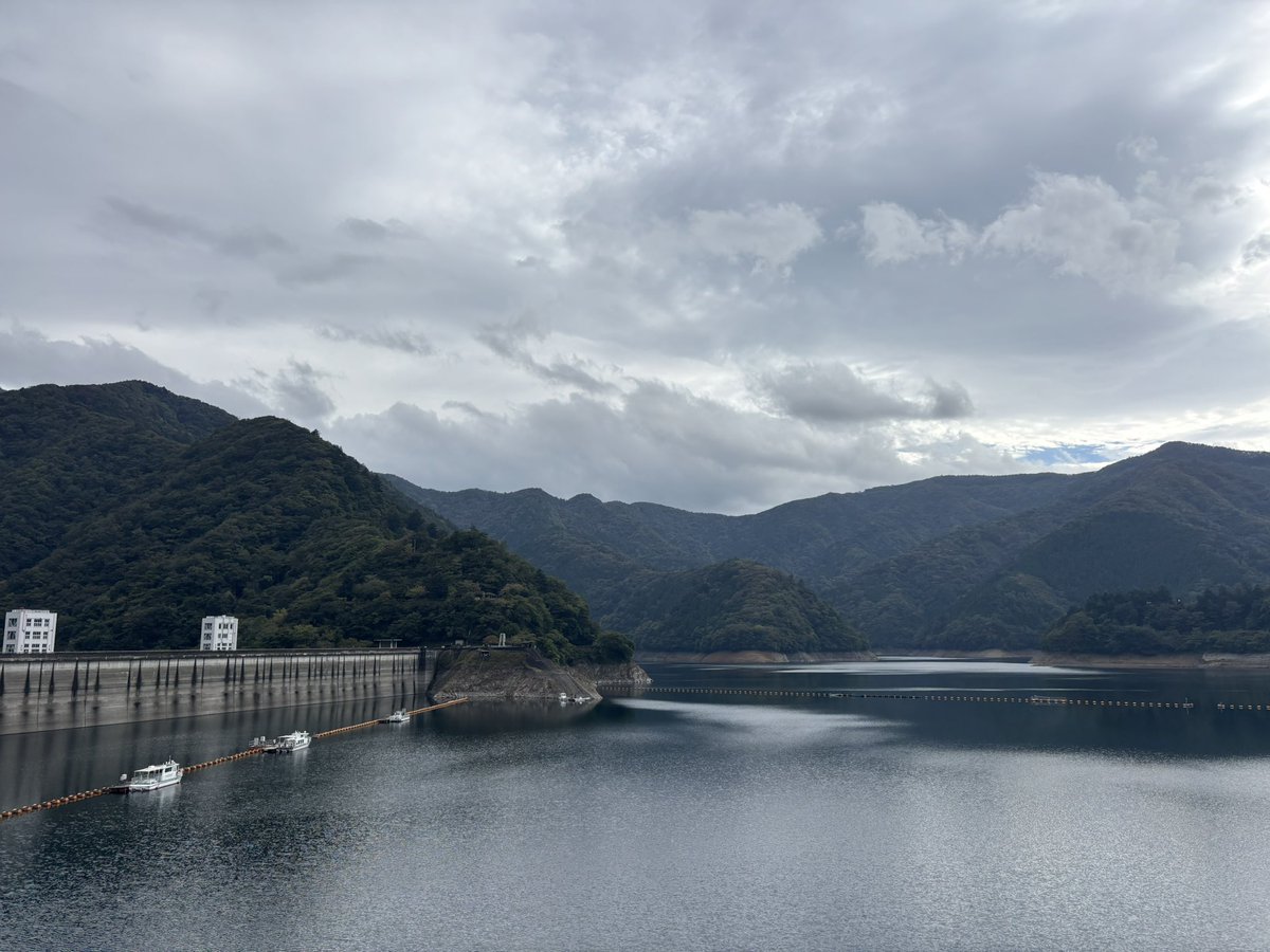 ToNiBigstar's tweet photo. 今週末は奥多摩へ。飽きもせずまた鷹ノ巣山で月1登山
前回ほど天気も悪くなく、ロストも無し。体力の向上を感じながら一気に登頂

登山後のご褒美は三浦のマグロ、赤身と中トロ！ https://t.co/HKuF6KD05v