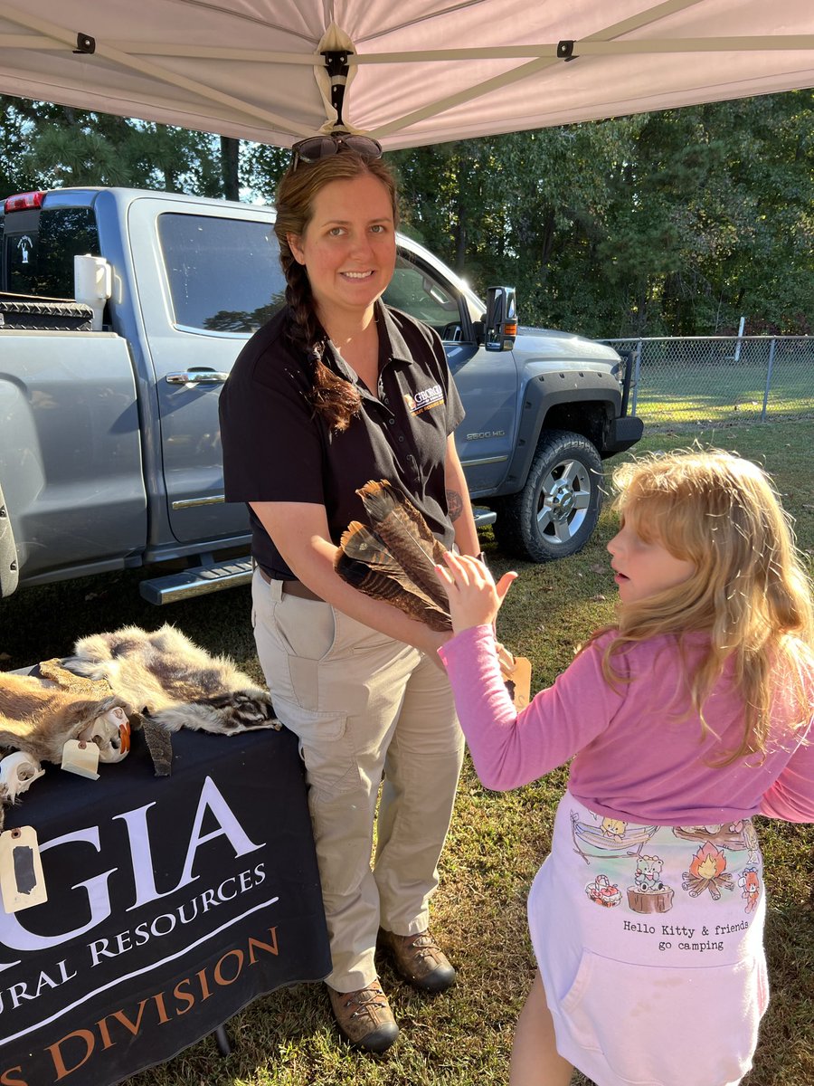 Friendship Elem. tweet media