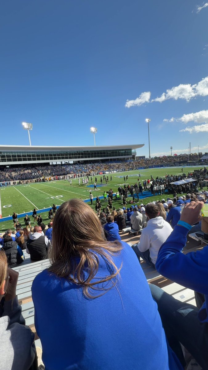 JaxsonCSanders's tweet image. Had a great time up at AirForce today! Super appreciative for all the hospitality! 

@WillsLakota @AF_FBRecruiting @Coach_Sanford2 @coachtbowens @Wes_Kieschnick @KirschkeTravis @SixZeroAcademy @zachwilsonvalor @BrandonHuffman