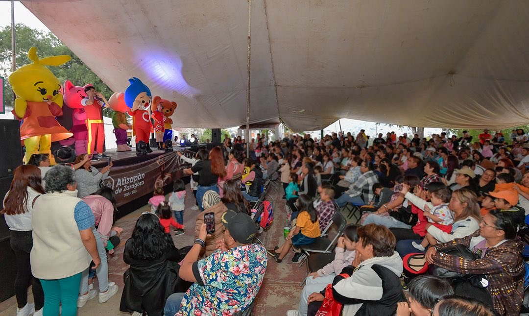 GobAtizapan's tweet image. 🎭 ¡El Festival Internacional  Atzán  2025 sigue llenando de alegría a las familias atizapenses!
&quot;Plim Plim, el musical&quot; encantó a niñas, niños y adultos con un espectáculo lleno de música, baile y valores positivos. 💫

#FestivalAtzán2025 #AtizapánDeZaragoza #PlimPlim