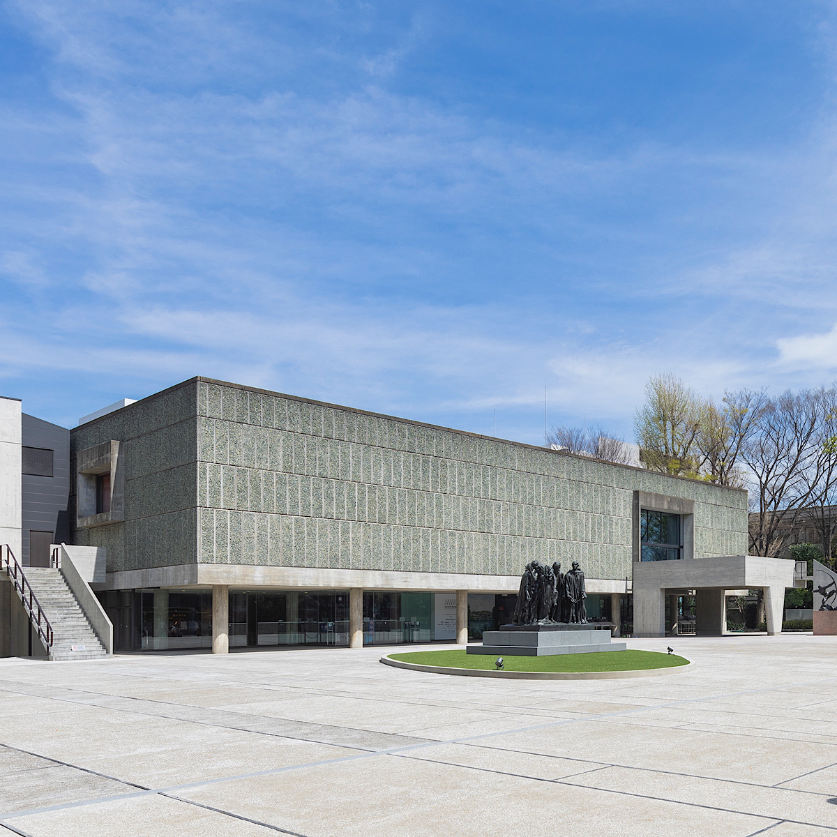 ⚠️本日24（金）臨時休館】 展覧会準備のため、本日10/24（金）は休館