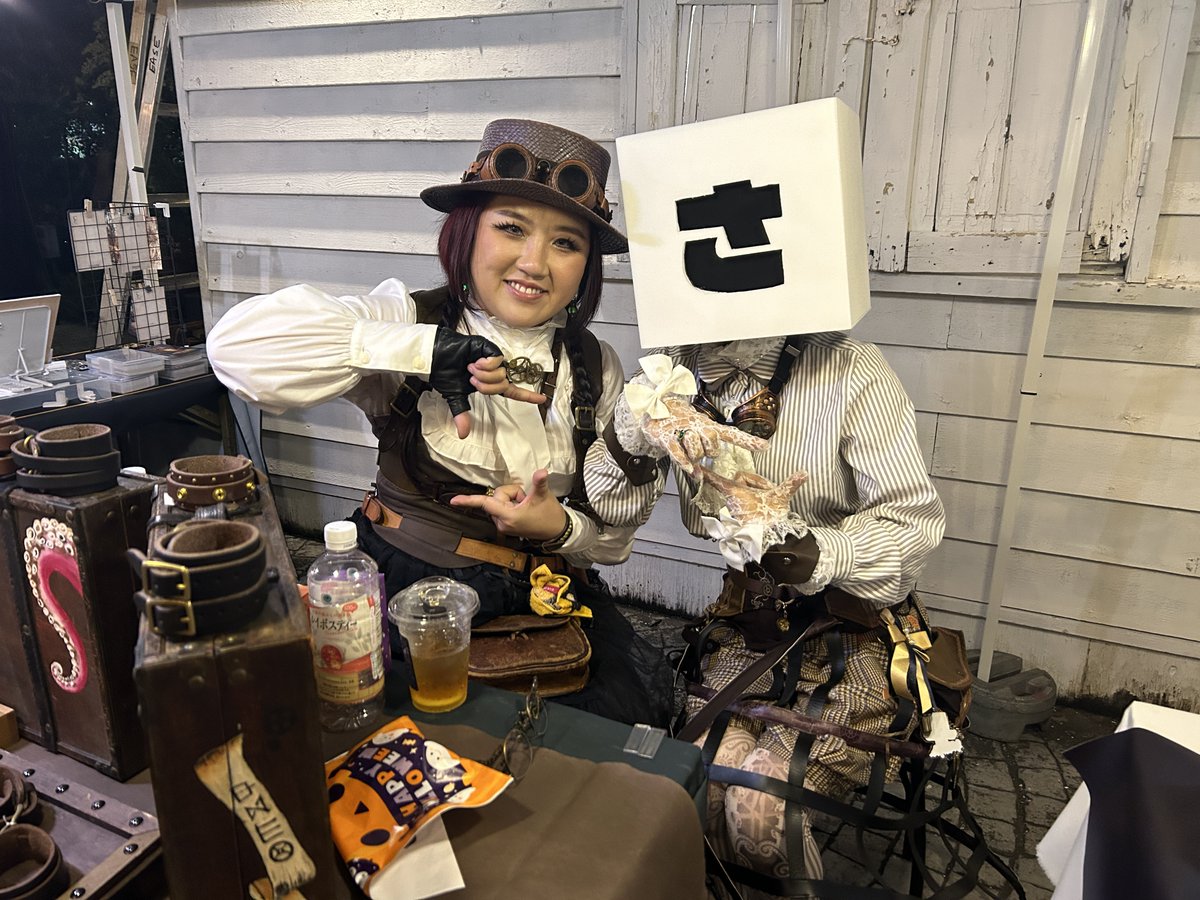 nihonjouki's tweet image. ⚙️#蒸奇博 最終日⚙️
本日 11:00〜19:00／目黒 STUDIO EASE
16:00〜ファッションショー・写真館・謎解き・ミニライブなど盛りだくさん！謎解き大人気で探偵バッジGETしたい方はお早めに🕵️✨

今日で終わっちゃうのがもう切ない…！