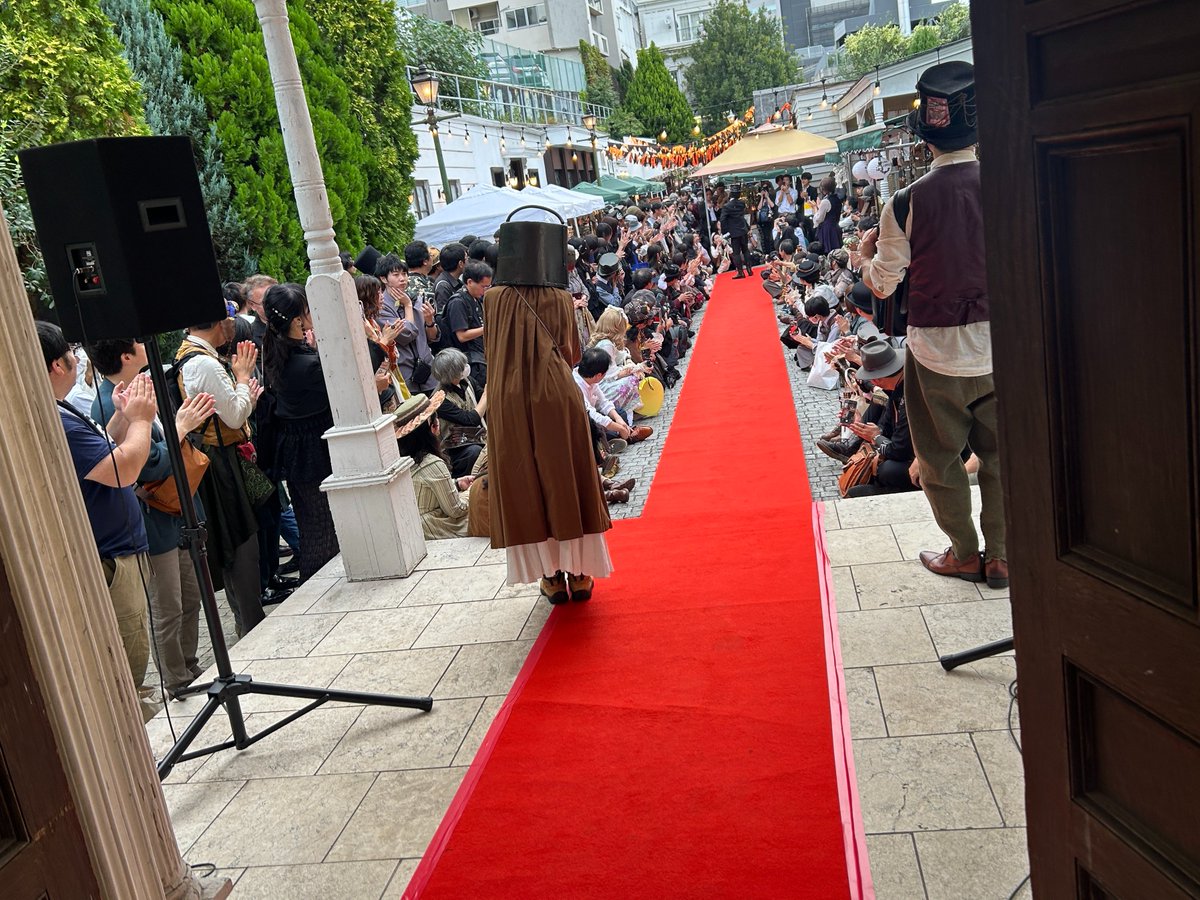 nihonjouki's tweet image. ⚙️#蒸奇博 最終日⚙️
本日 11:00〜19:00／目黒 STUDIO EASE
16:00〜ファッションショー・写真館・謎解き・ミニライブなど盛りだくさん！謎解き大人気で探偵バッジGETしたい方はお早めに🕵️✨

今日で終わっちゃうのがもう切ない…！