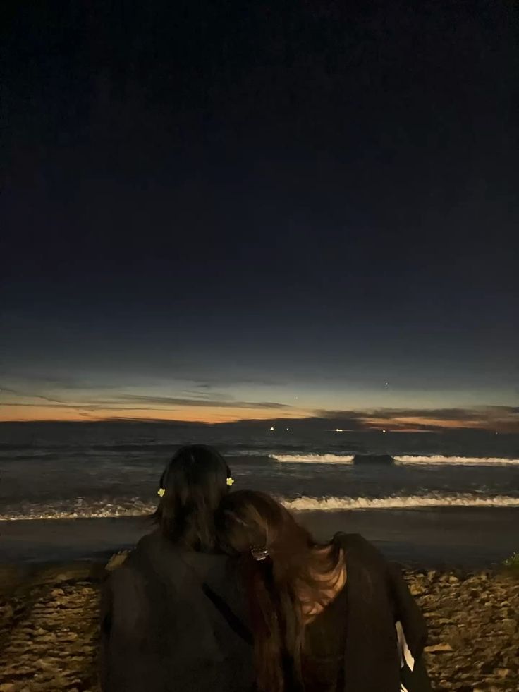 caulfieldisdull's tweet image. Hoje foi o dia da pessoa que eu jamais imaginei que teria a sorte de conhecer. Lennie, você é a amiga que eu pedia para ter quando era pequena e o tipo de pessoa que eu queria ser na adolescência.