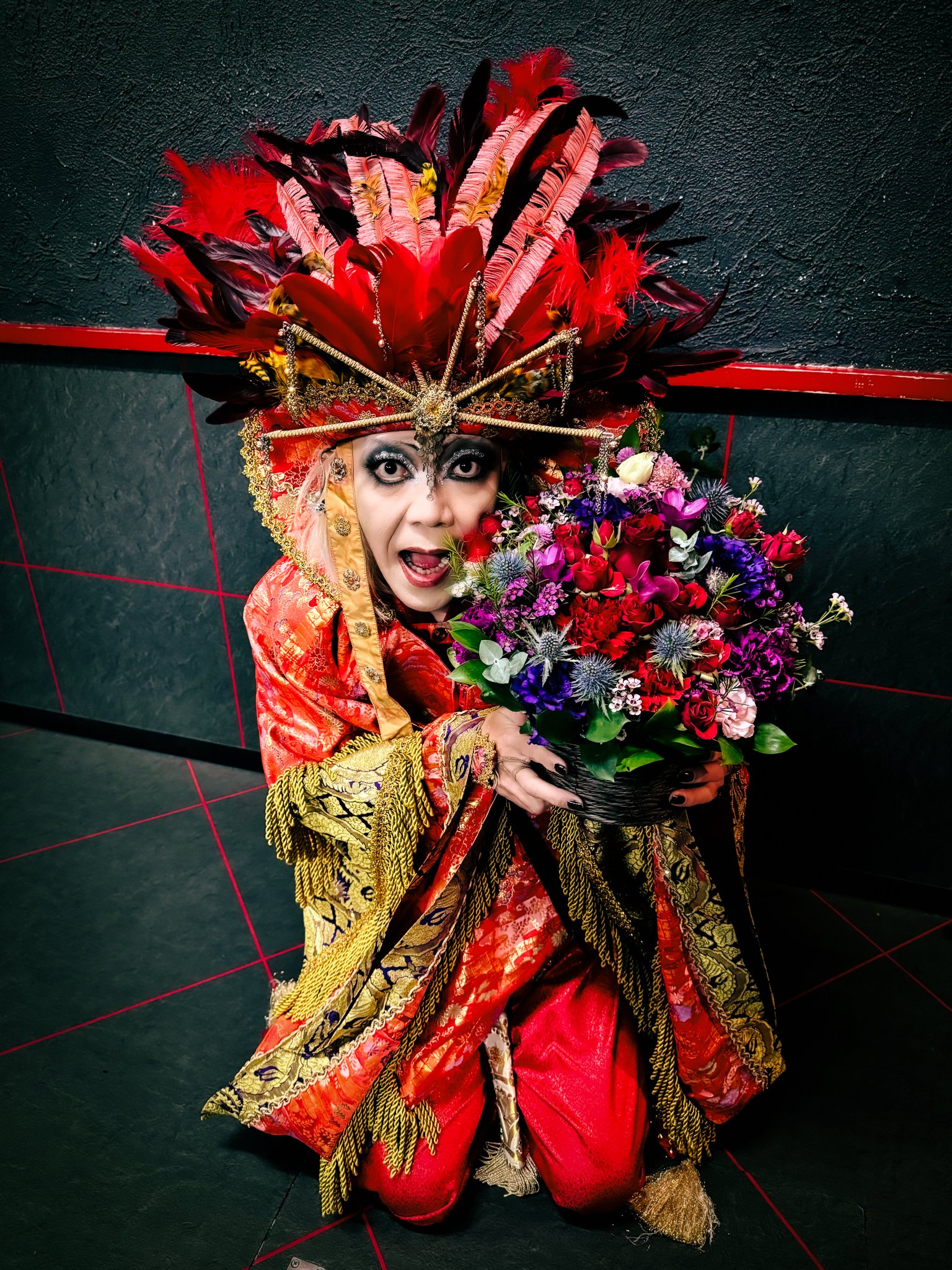 【希少】CROWBAR HOTEL：プーリア・コジャステハペイ 写真集 KIBA on X: 