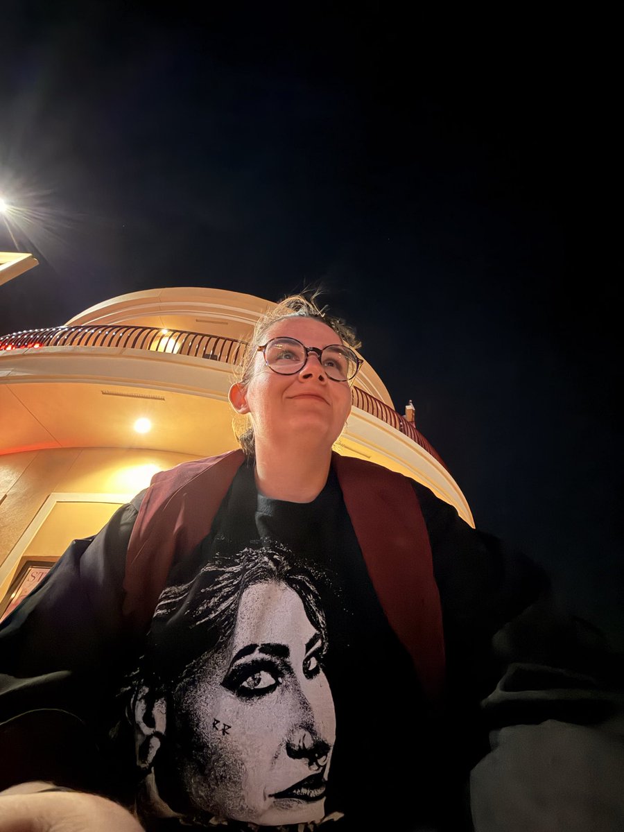 Had to come to HHN to confront Art the Clown on why he would hurt Mami!! <a href="/RheaRipley_WWE/">RheaRipley_WWE</a> #TERRIFIER #HHN2025 #Universal