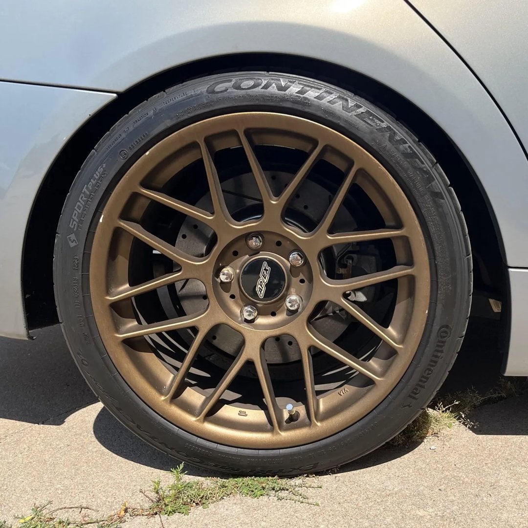 Hooniwagon

bringatrailer.com/listing/2008-b…