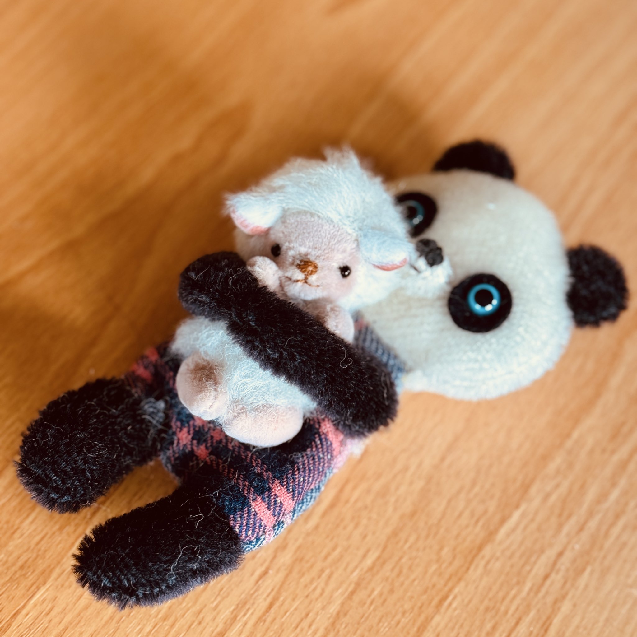 しろくろや (@shirokuro_ya) / X