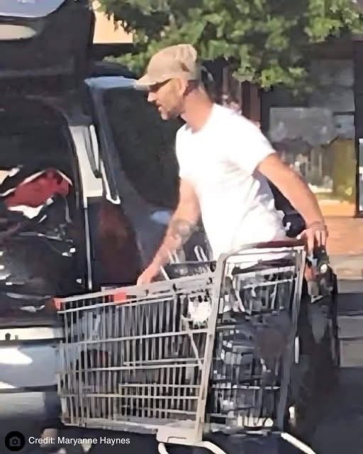 I don’t know your name, but today my daughter and I saw something we will never forget. For about fifteen minutes we watched you with a homeless man. You took off your almost new sneakers and gave them to him. Then you even removed your socks, stood there barefoot, and gently
