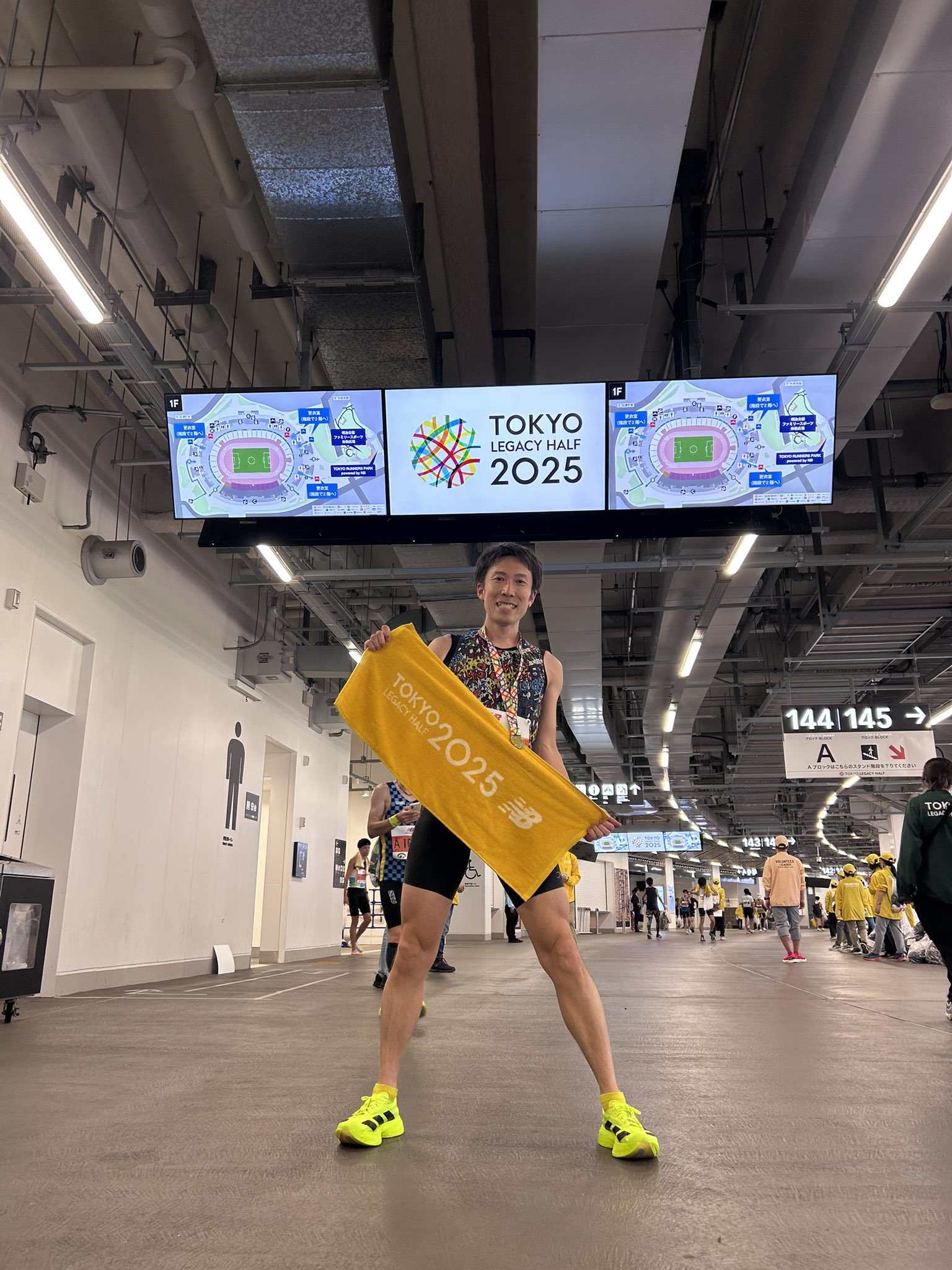 大阪マラソン2025 限定ジャンバー　レディース　サイズS 日産大阪は大阪マラソン2025のオフィシャルスポンサーです｜日産