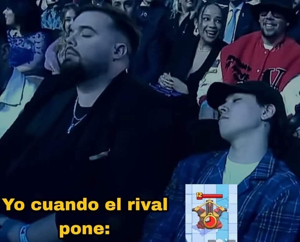 Instantáneamente 

#ClashRoyale #clashroyalememes