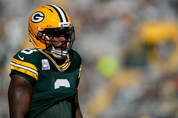Packers RB Josh Jacobs, listed as questionable for Sunday due to illness and a calf injury, is now being considered a “true game-time decision” for Sunday’s matchup vs. the Cardinals, per source. The team says it does not expect to know whether he can play until Sunday. If Jacobs is unable to play, Packers RB Emanuel Wilson would be the expected starter.