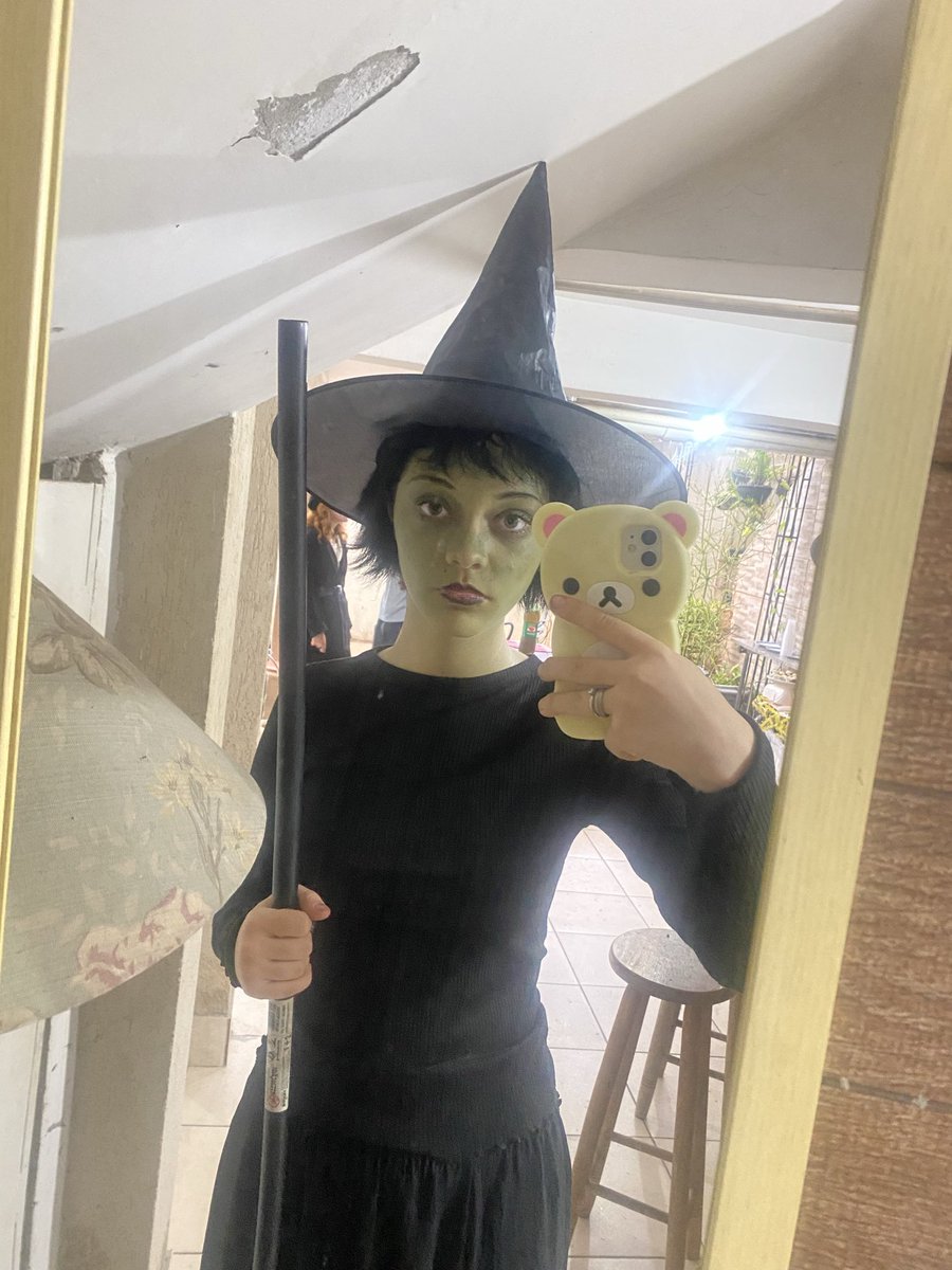 is your pussy green?