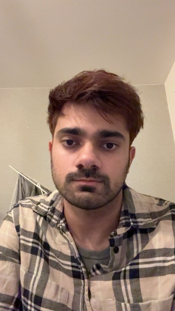 iirohitii's tweet image. I dyed my hair copper and got my wisdom teeth extracted in the same week