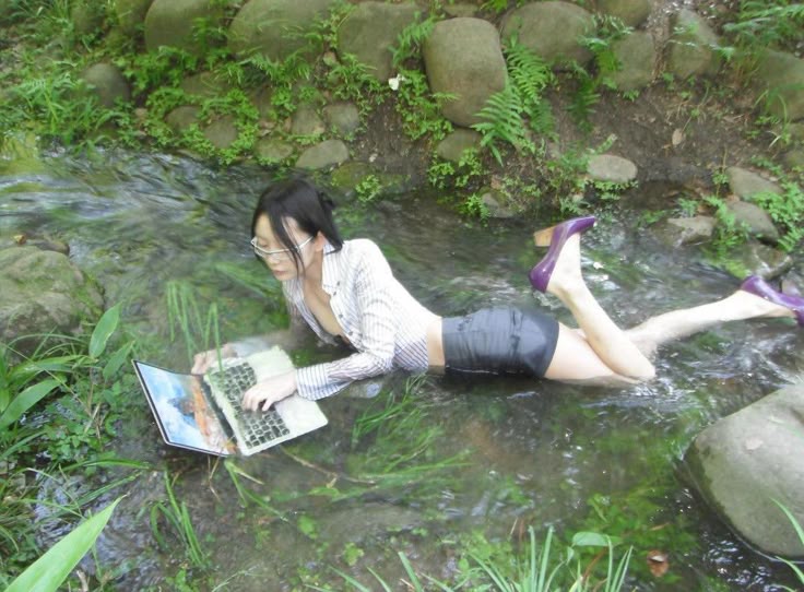 mochi_byte0's tweet image. this is how it feels being a Woman In STEM