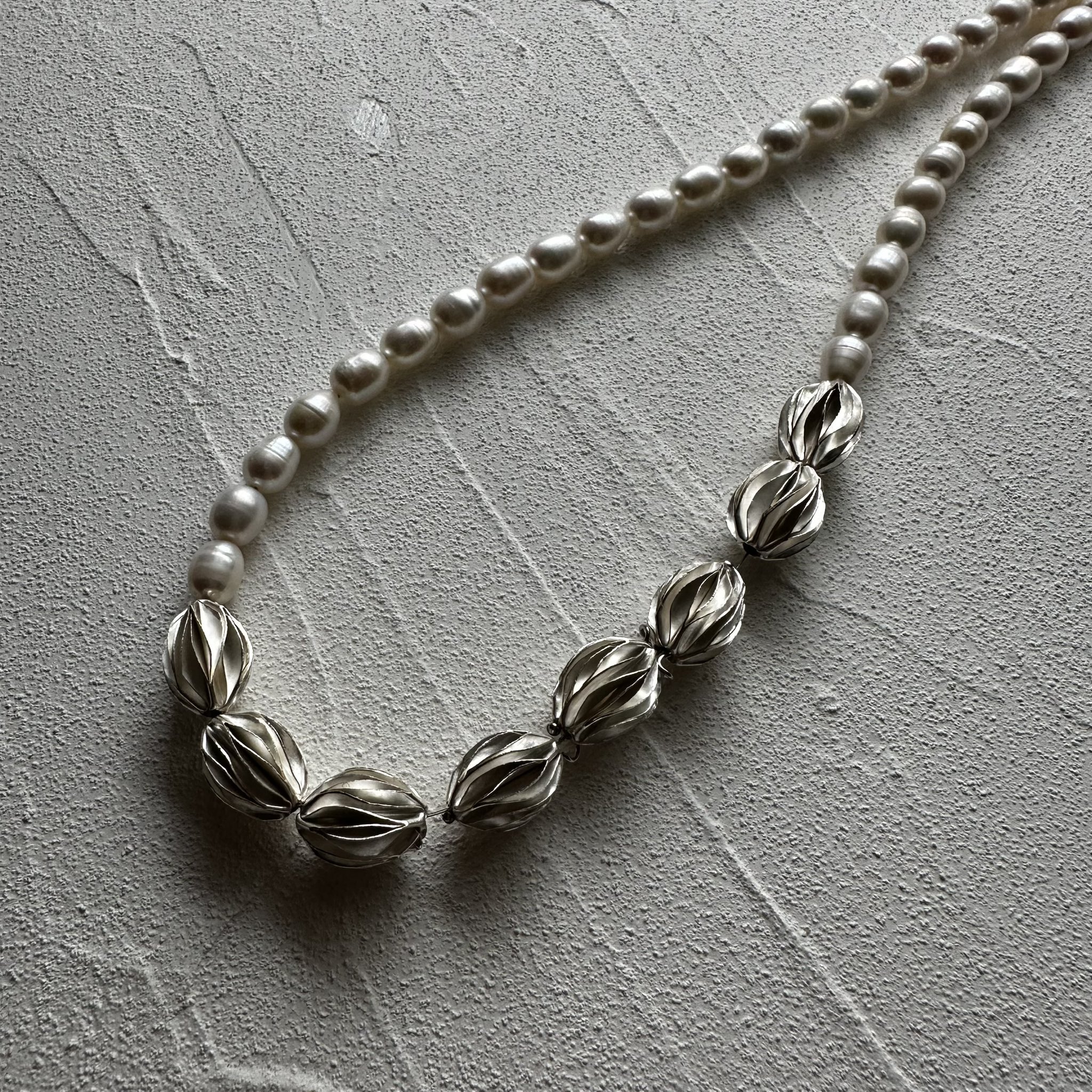 素麺みたいな^^パール＆極小カレンシルバービーズのネックレス 素麺みたいな^^パール＆極小カレンシルバービーズのネックレス