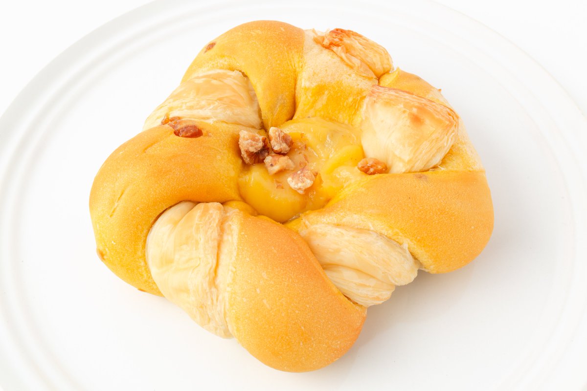 bagel_atsume's tweet image. 【ベーグル図鑑】
クロワッサンベーグル - さつまいものパイ -
BAGEL&BAGEL|東京|芋・栗・かぼちゃ
秋の午後をゆったり彩るさつまいもスイーツ系🥯
#ベーグルあつめ
#ベーグルアンドベーグル
#ベーグル
#ベーグル図鑑の1ページ
#haveanicebagel
#nobagelnolife
@bagelbagel_dc