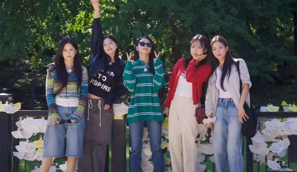 🚨 New day 🚨

1 post = 1 vote 🗳️
1 RT = 1 vote 🗳️

I vote #apink for Fans’ Choice Female #2025MAMAVOTE