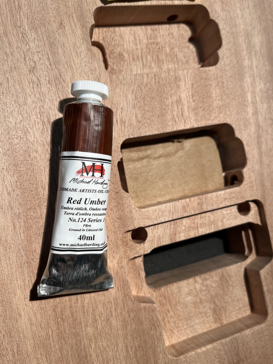 Artist oil arrived today so maybe this week I can mix 
a new stain and apply it...?