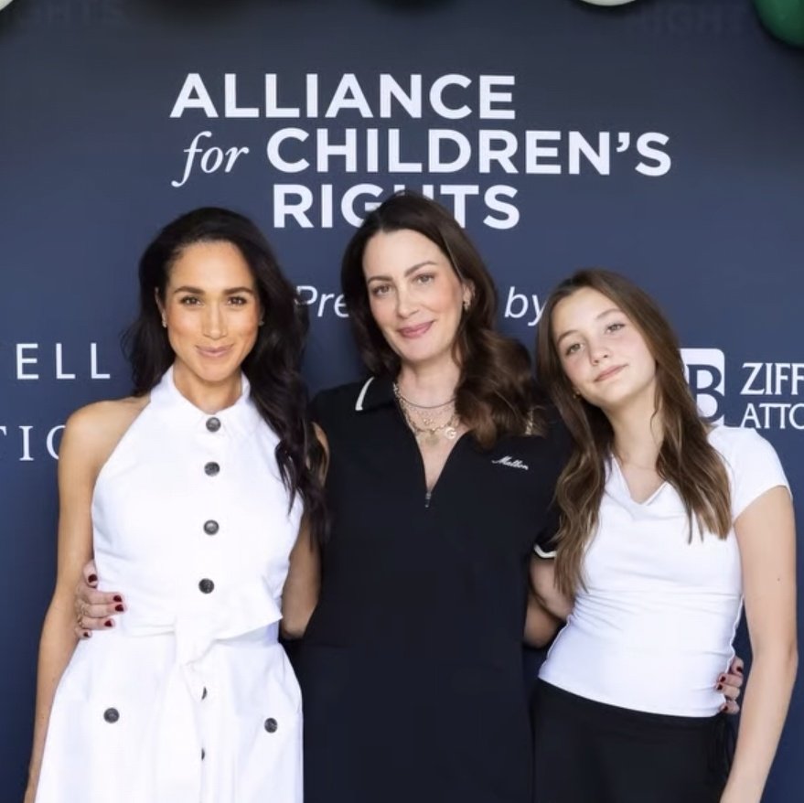 só faltou a Lili nessas fotos 😭😭😭