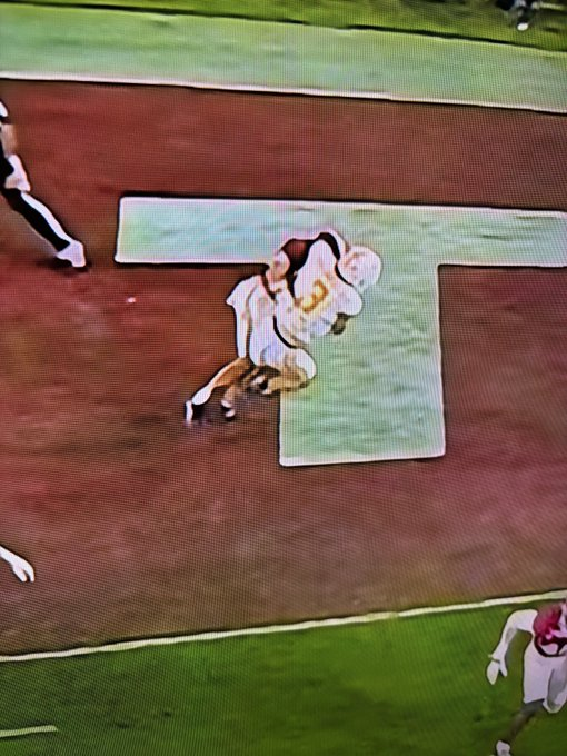 expresswe's tweet image. So you’re just allowed to form tackle a receiver as he’s making his break? Cool. #Bama